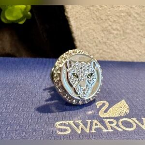 Swarovski Crystal 2019 Amur Leopard Tack Pin